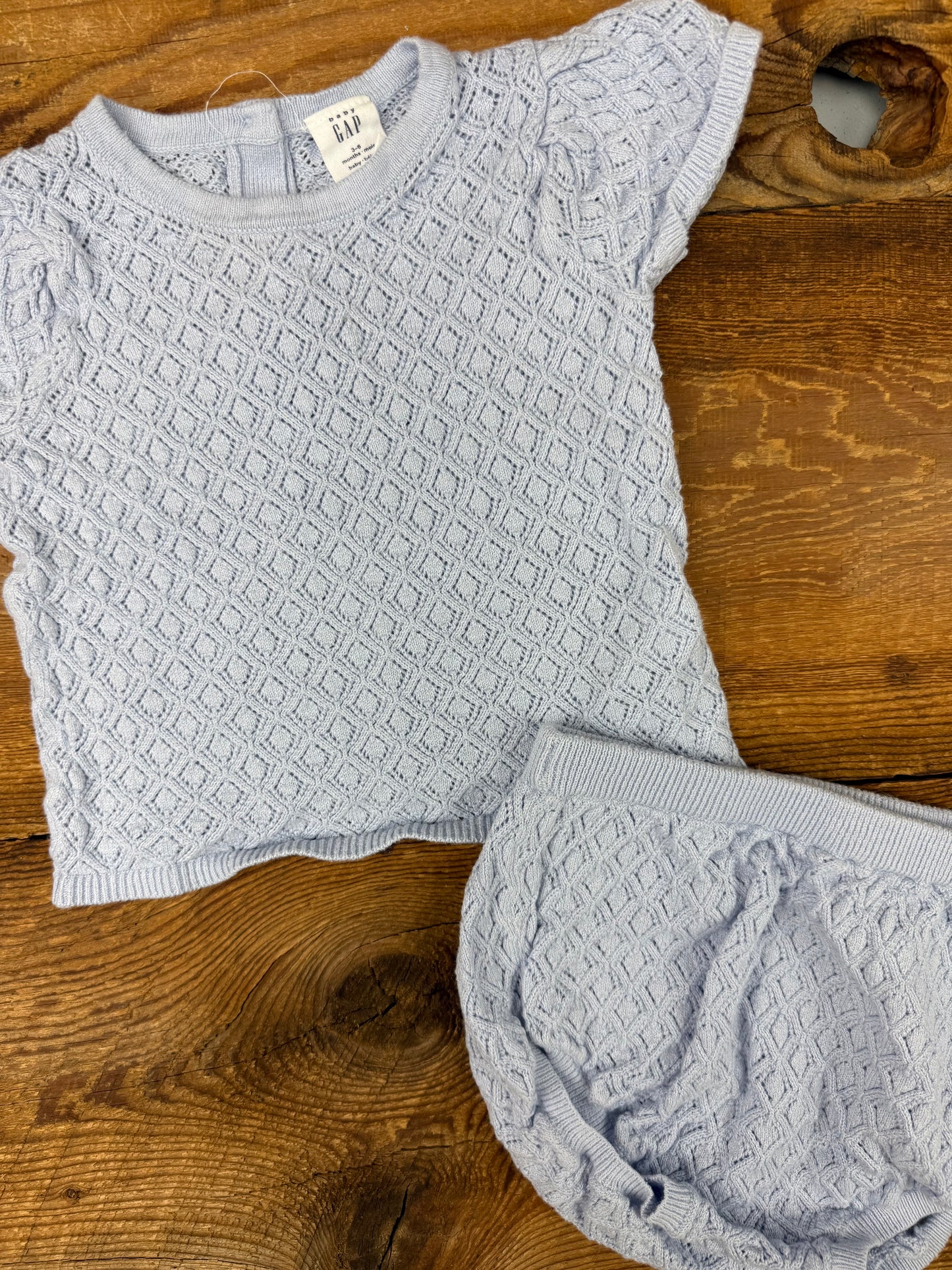 Gap 3-6M Knit Outfit
