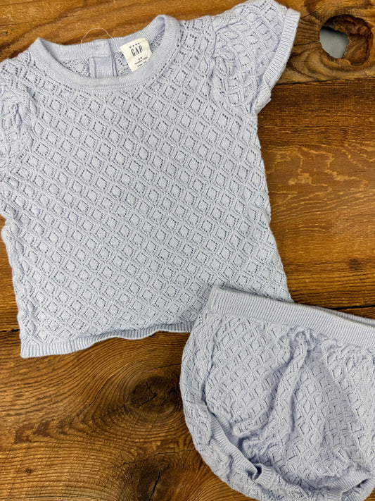 Gap 3-6M Knit Outfit