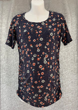 Load image into Gallery viewer, Motherhood Large Floral Maternity Tee
