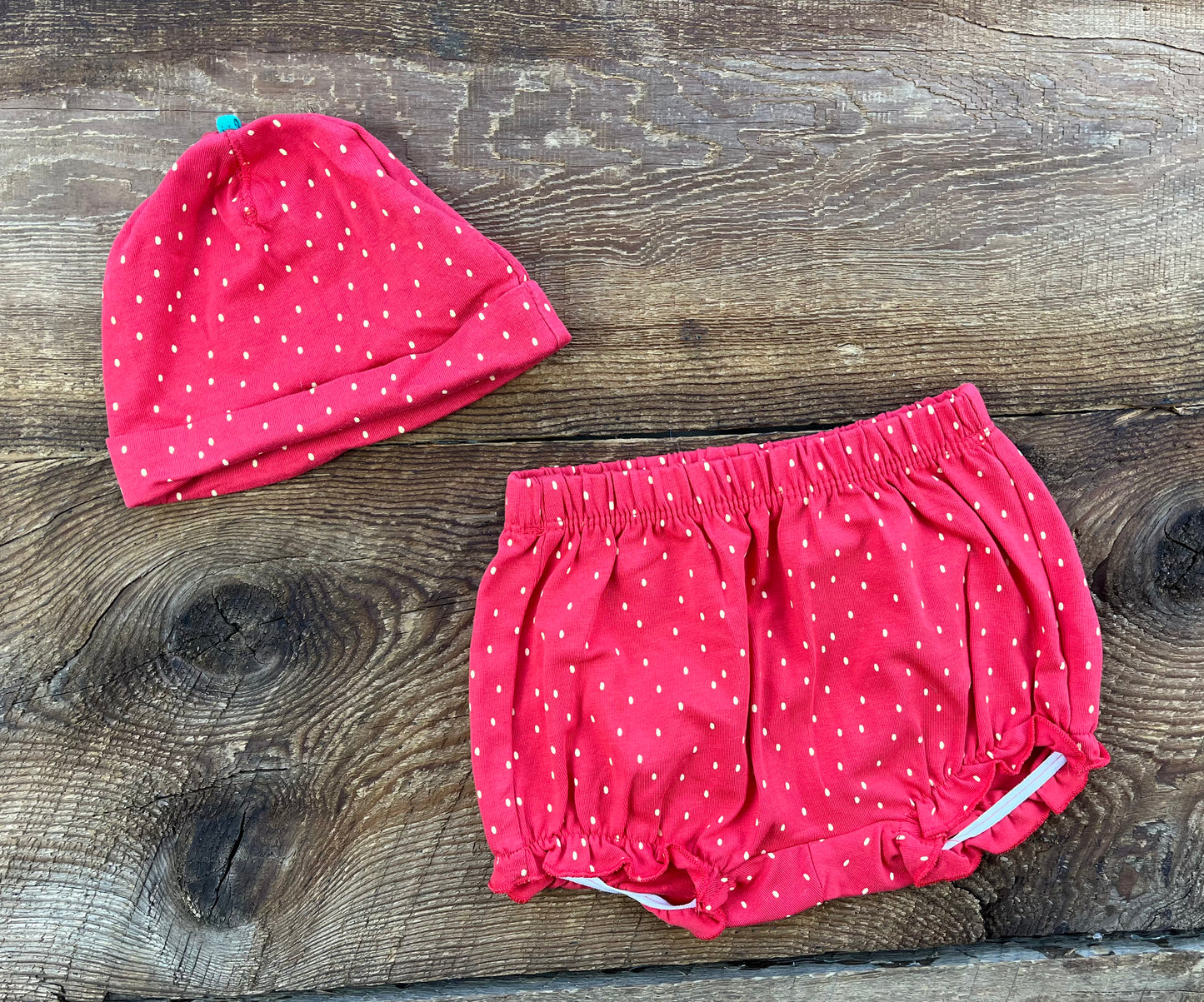 H&M 2-4M Strawberry Short & Hat