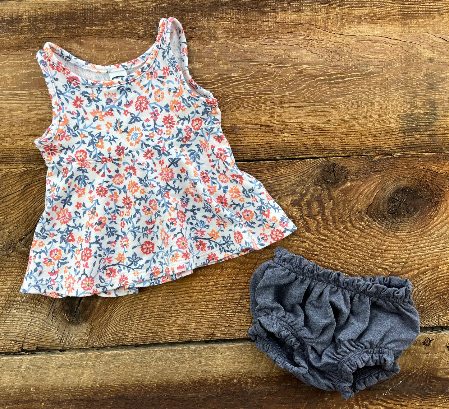 Old Navy 3-6M Outfit