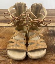 Load image into Gallery viewer, The Children’s Place 5T Gladiator Sandal

