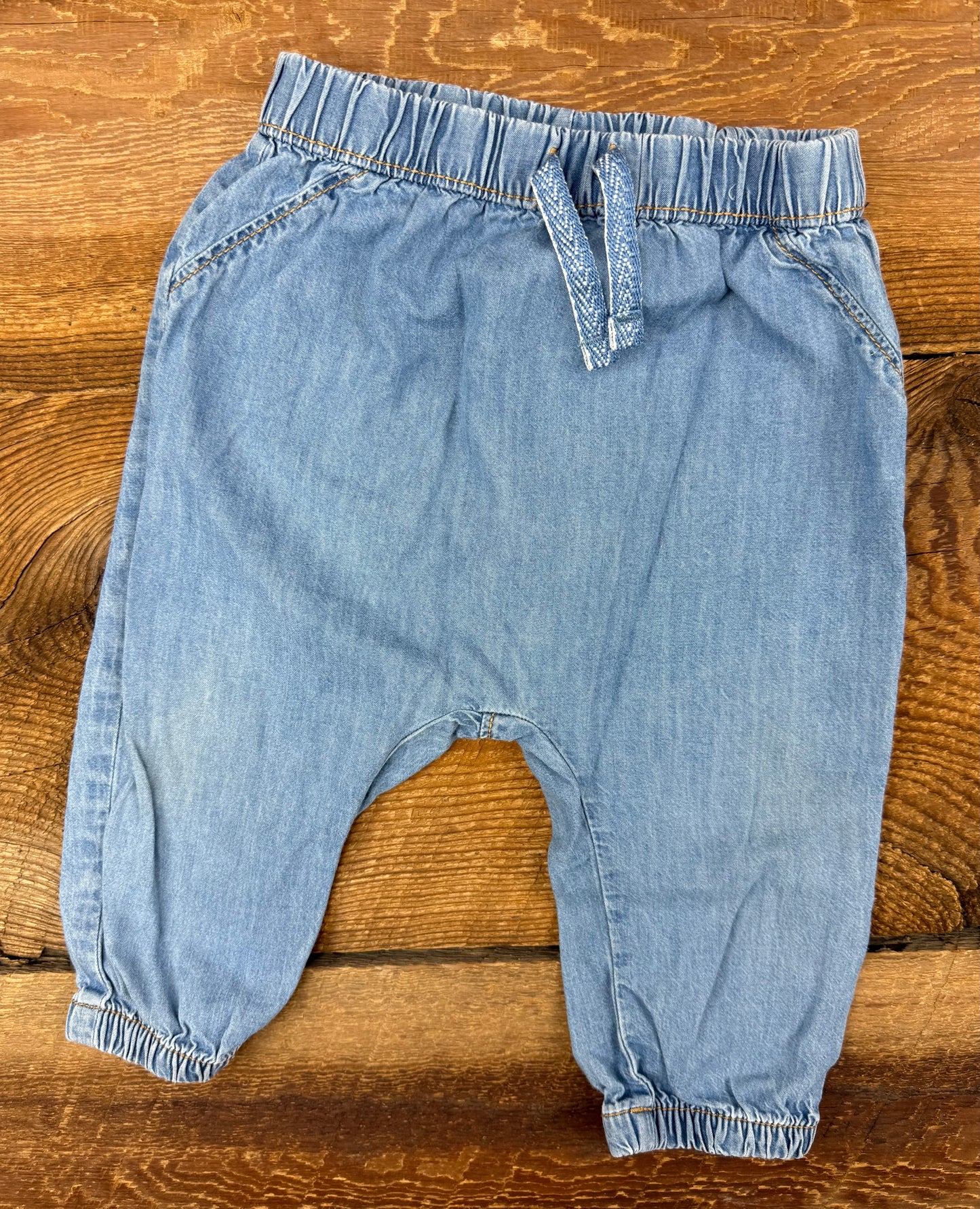 H&M 4-6M Jean like Pant