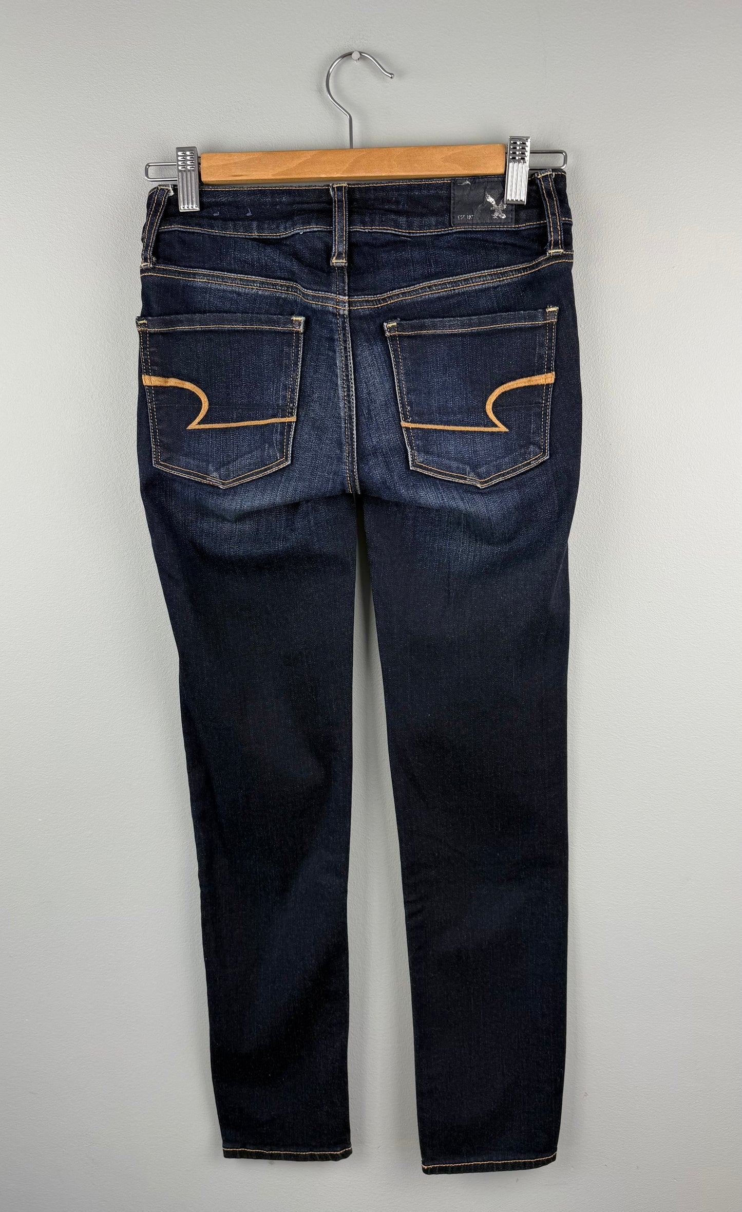 American Eagle Women’s 00 Short Super Stretch Jean