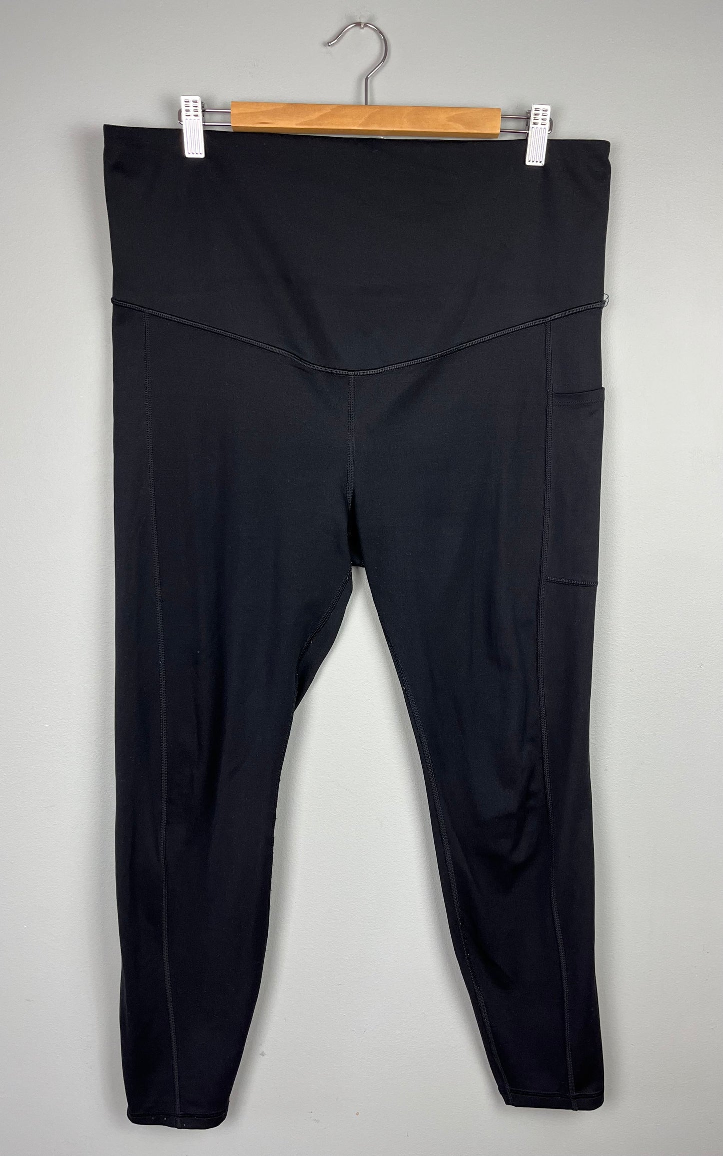 Gap Fit Maternity Large R Compression Legging