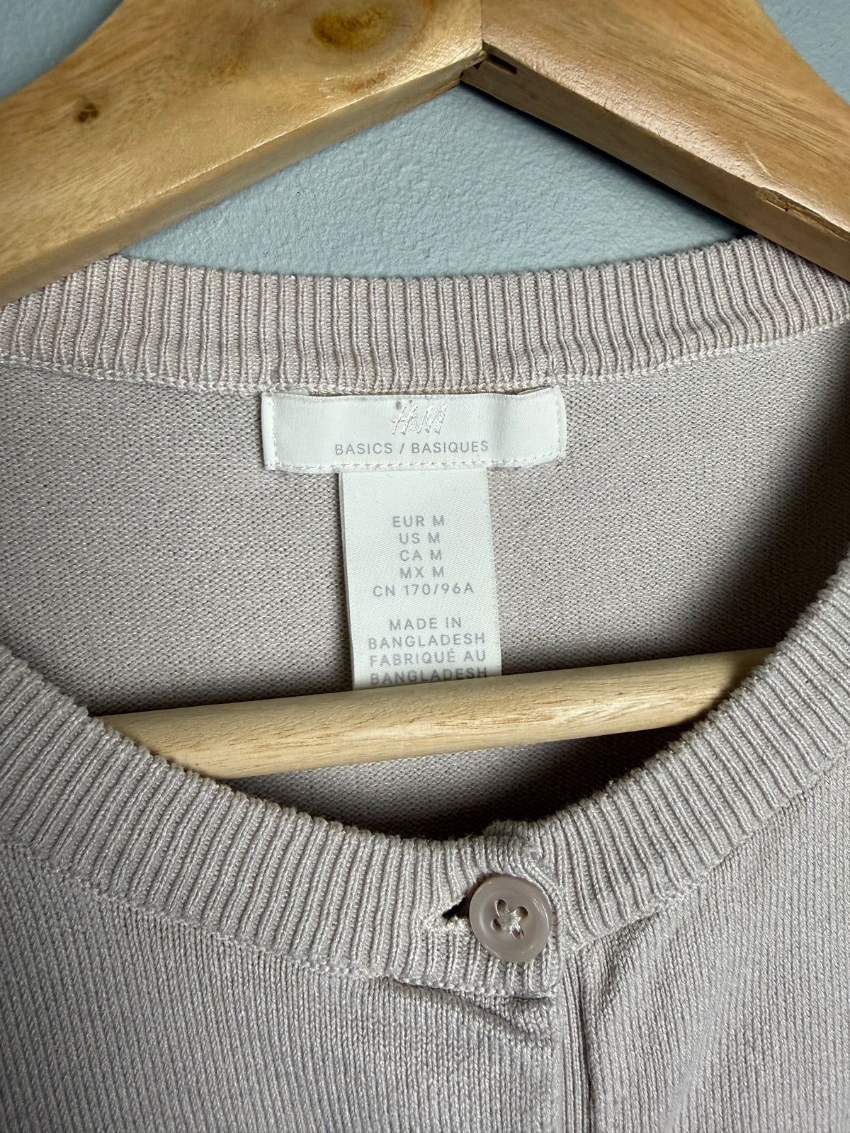 H&M Women’s Medium Button Up Cardigan