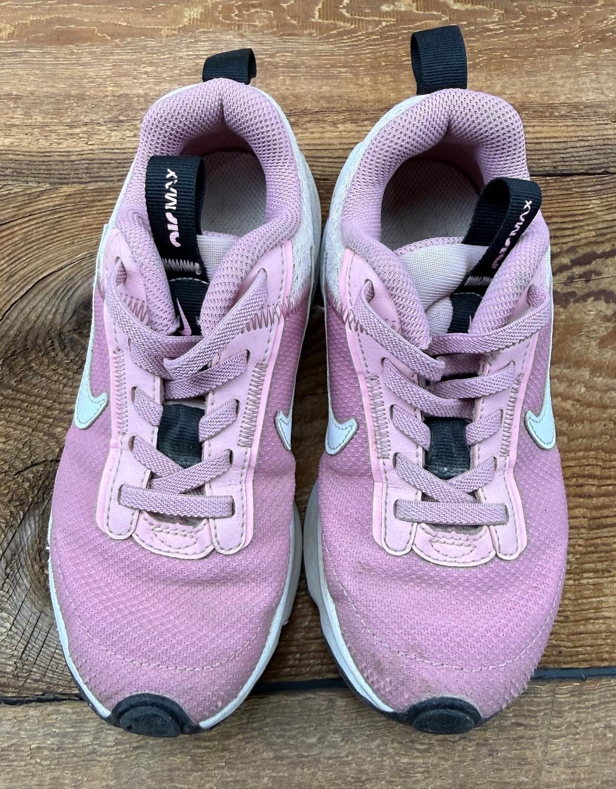 Nike 13C Running Shoe
