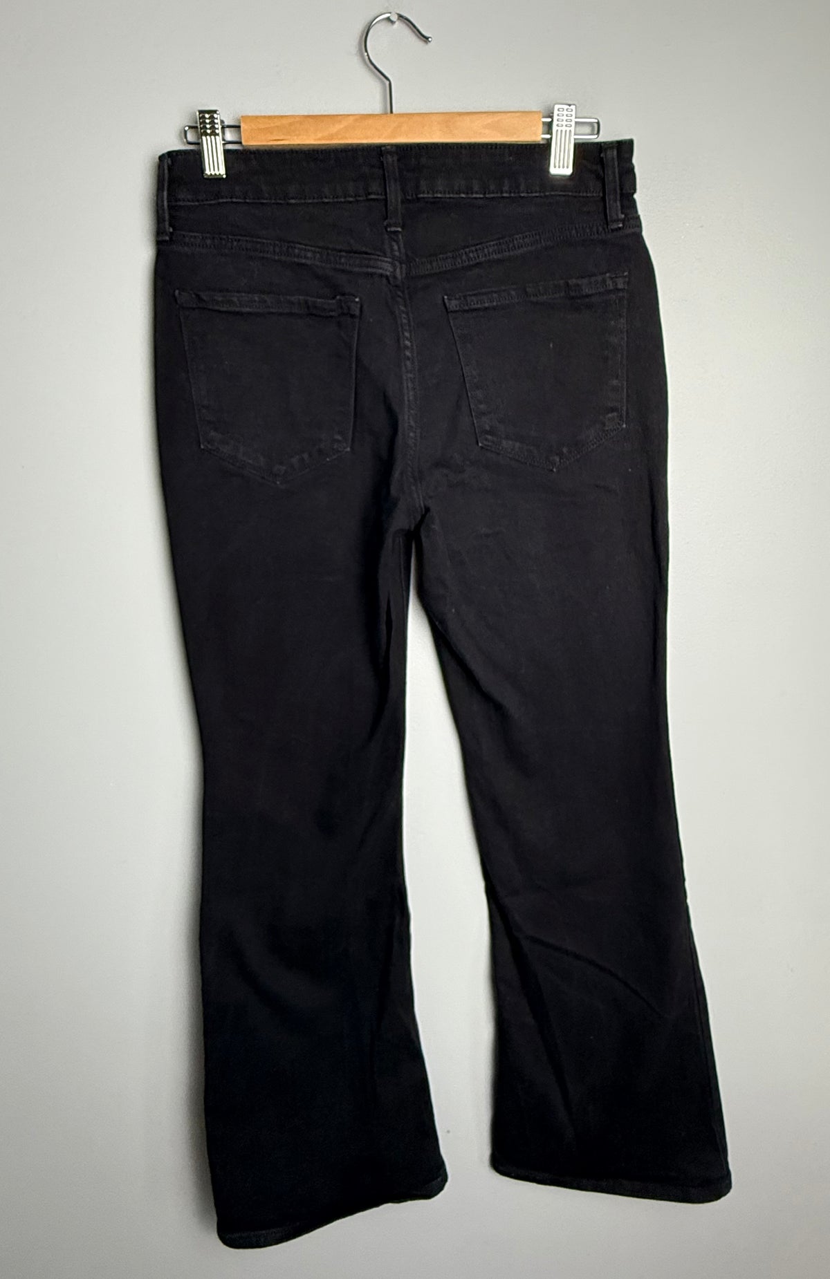Old Navy Women's 8 High-Rise Wow Flare Jean