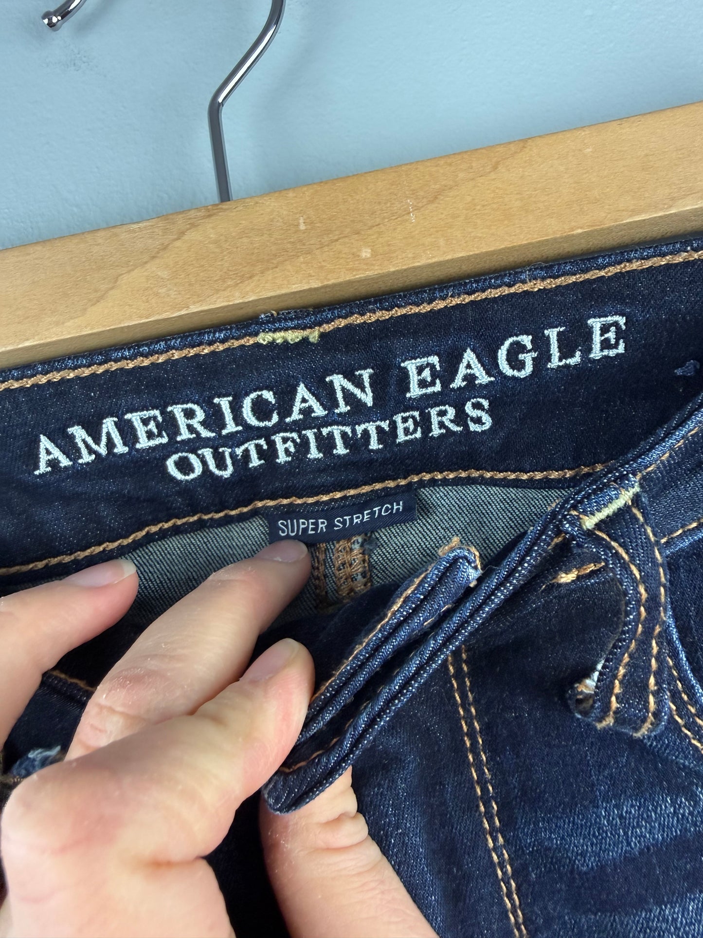 American Eagle Women’s 00 Short Super Stretch Jean