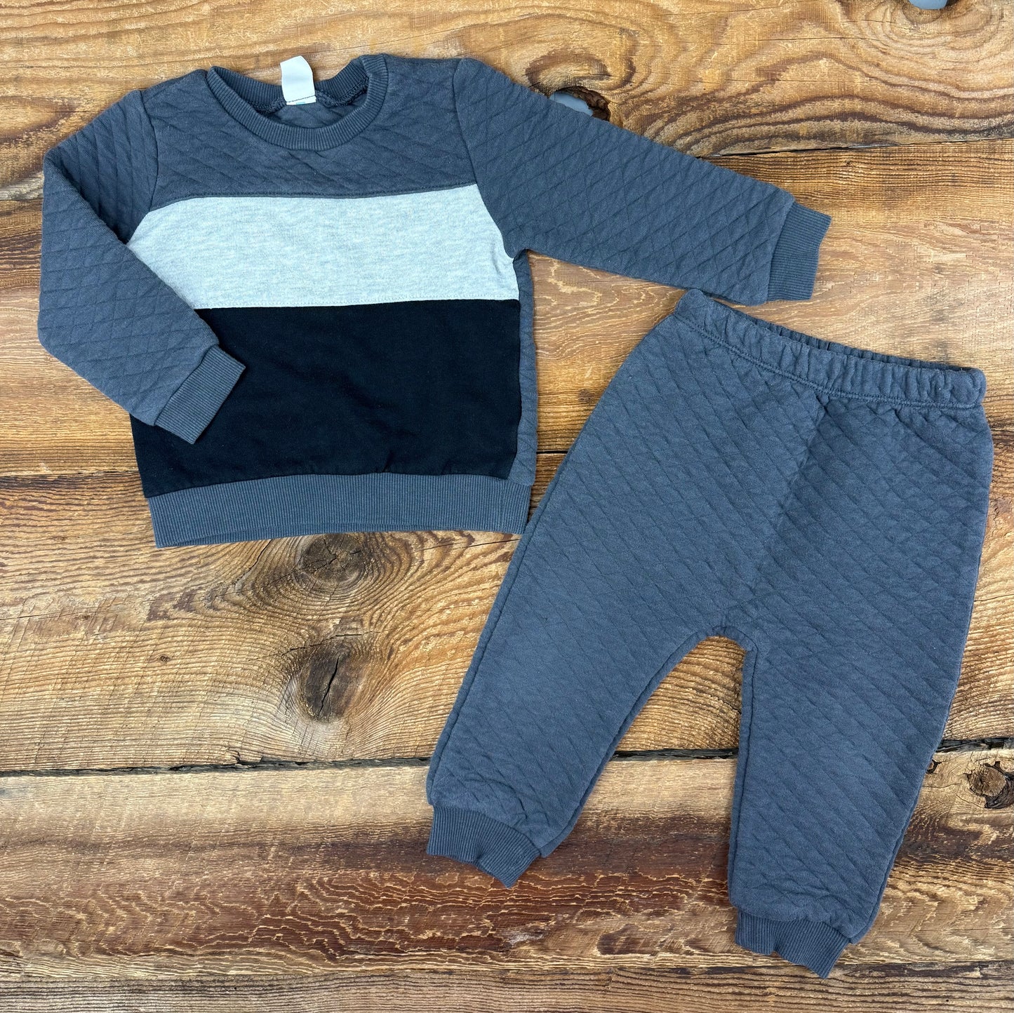 Pl Baby 18M Quilted Outfit