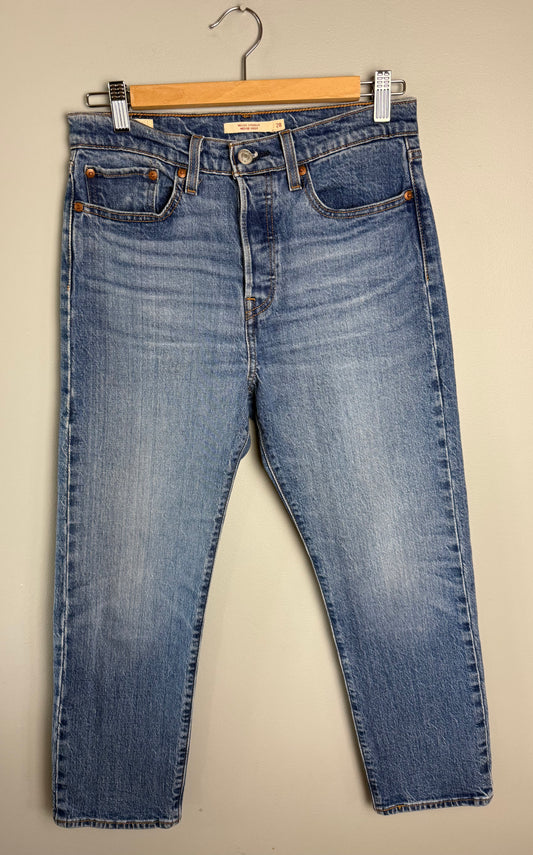 Levi’s Women’s 28 Wedgie Straight Jean