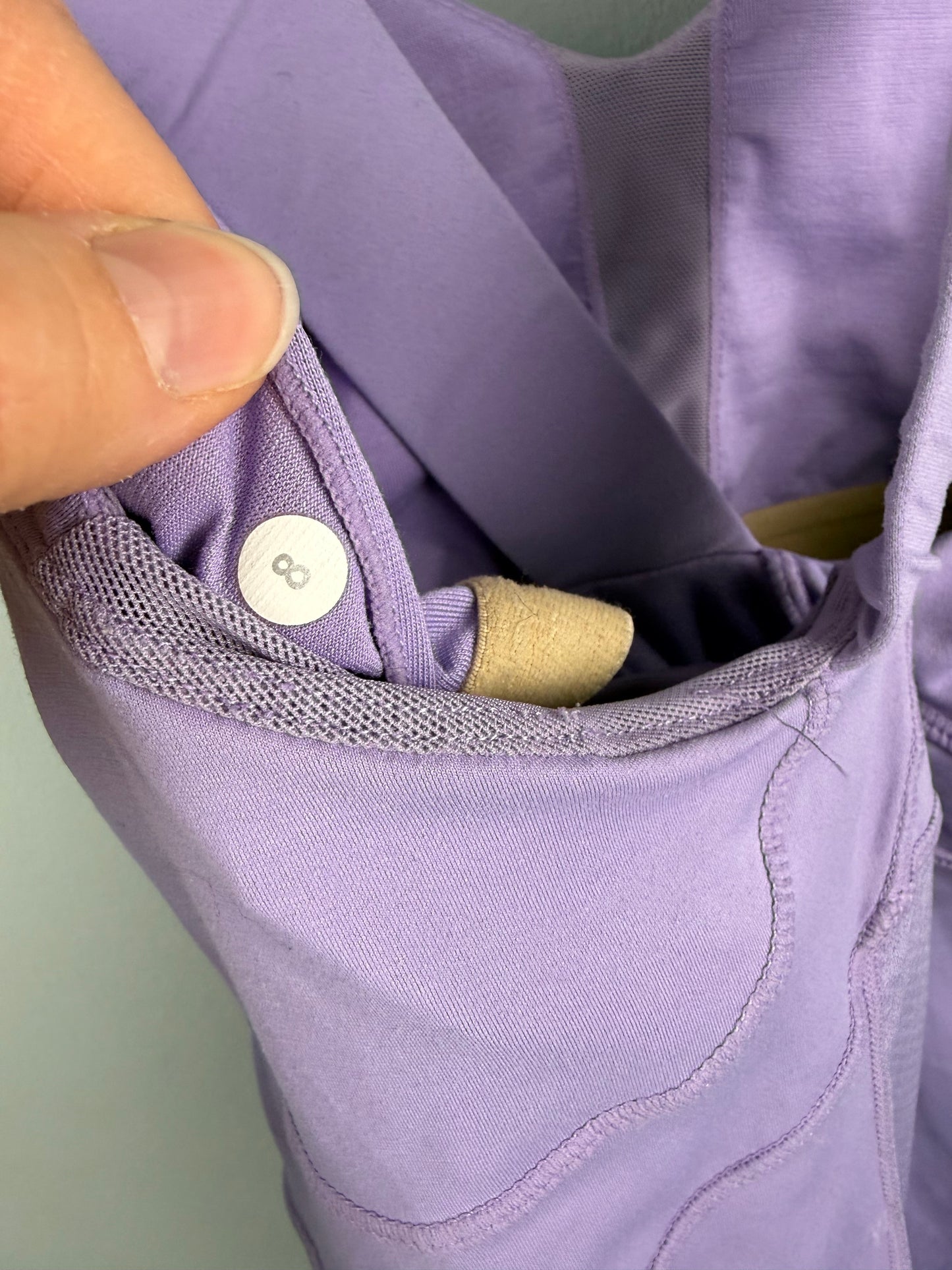 Lululemon Women’s 8 Tank with Bra