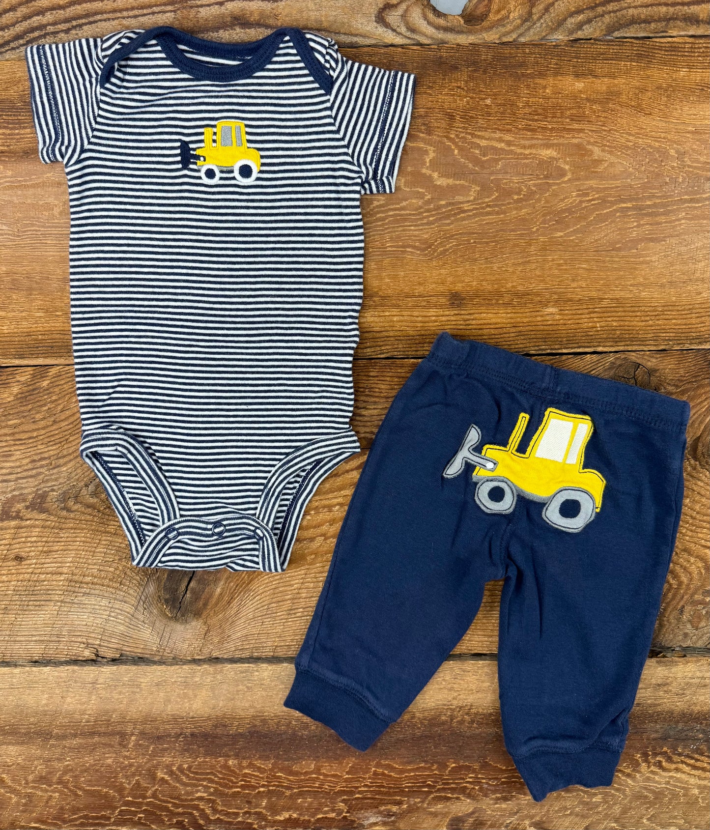 Carter’s 3M Outfit