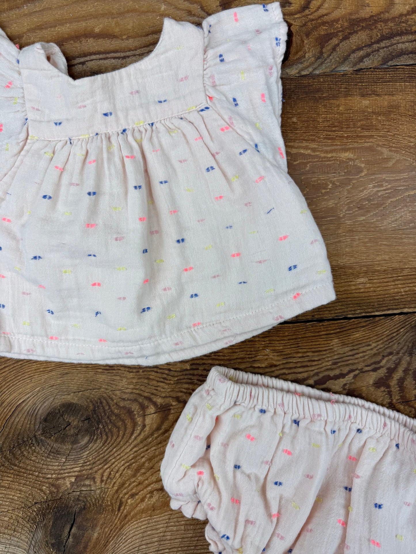 Gap 3-6M Muslin Outfit