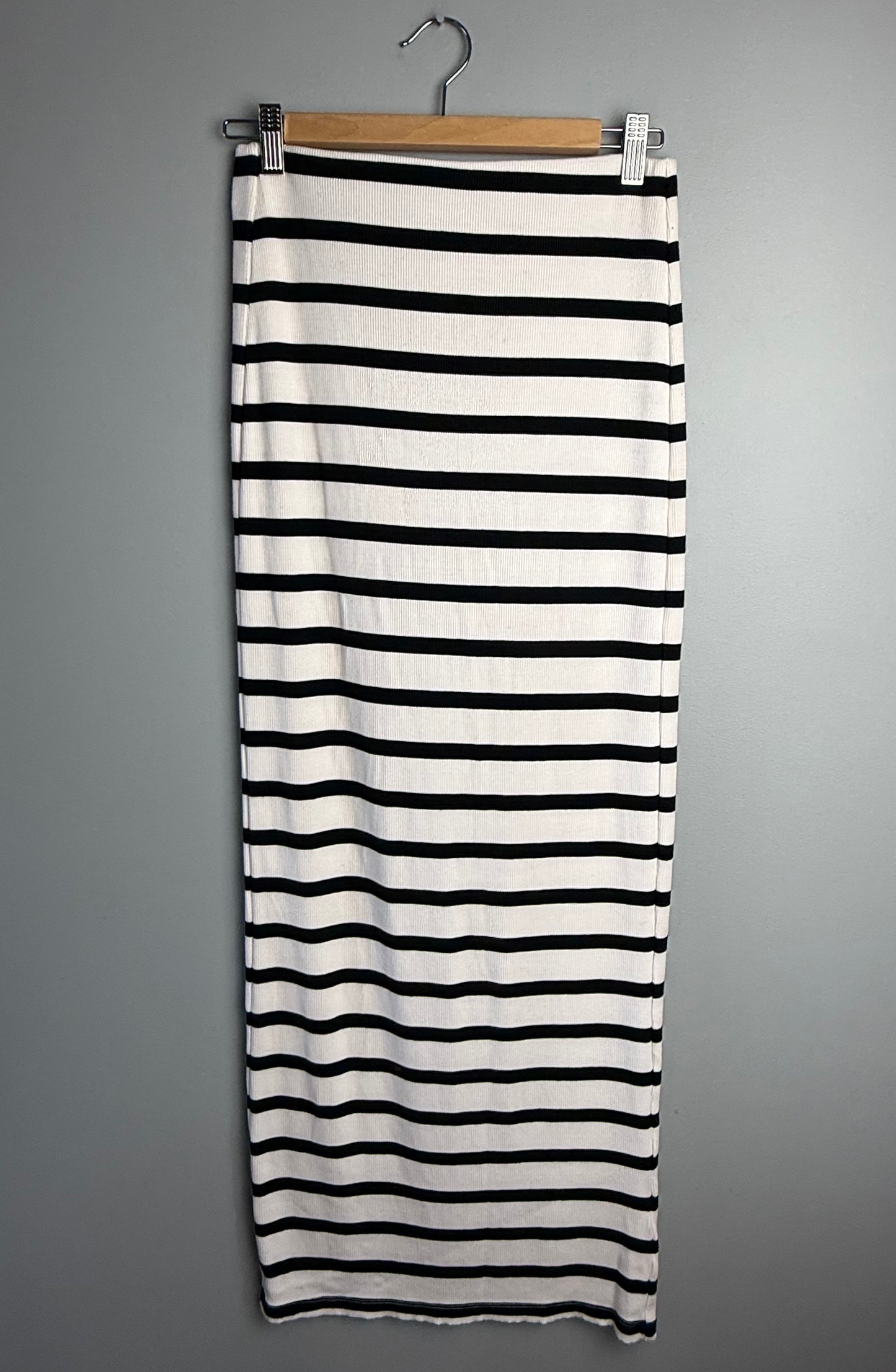 Dynamite Women’s Small Ribbed Maxi Skirt