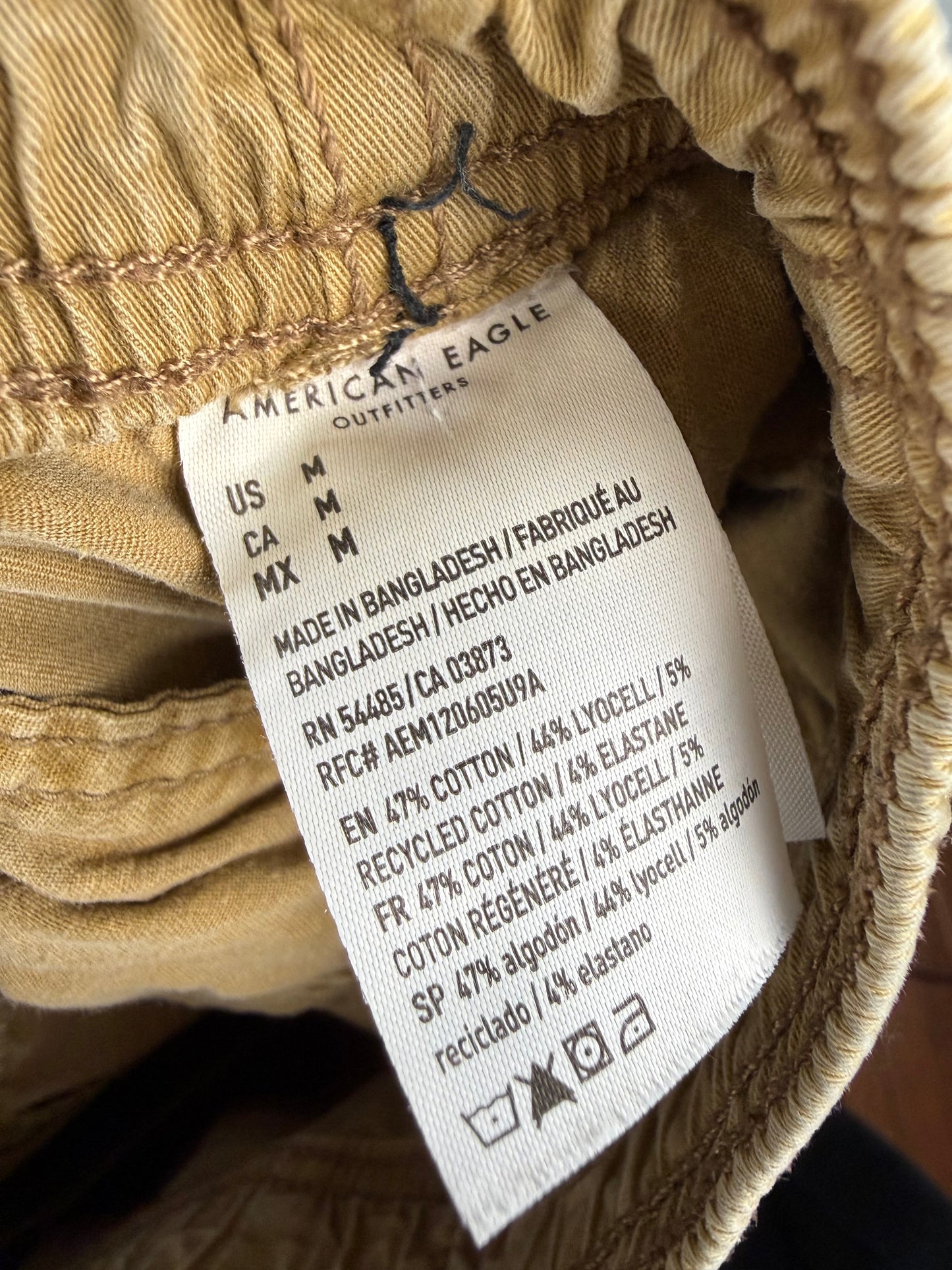 American Eagle Women’s Medium Next Level Flex Khaki Jogger