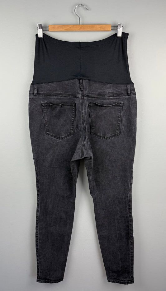 Gap Maternity 32R True Skinny Jean