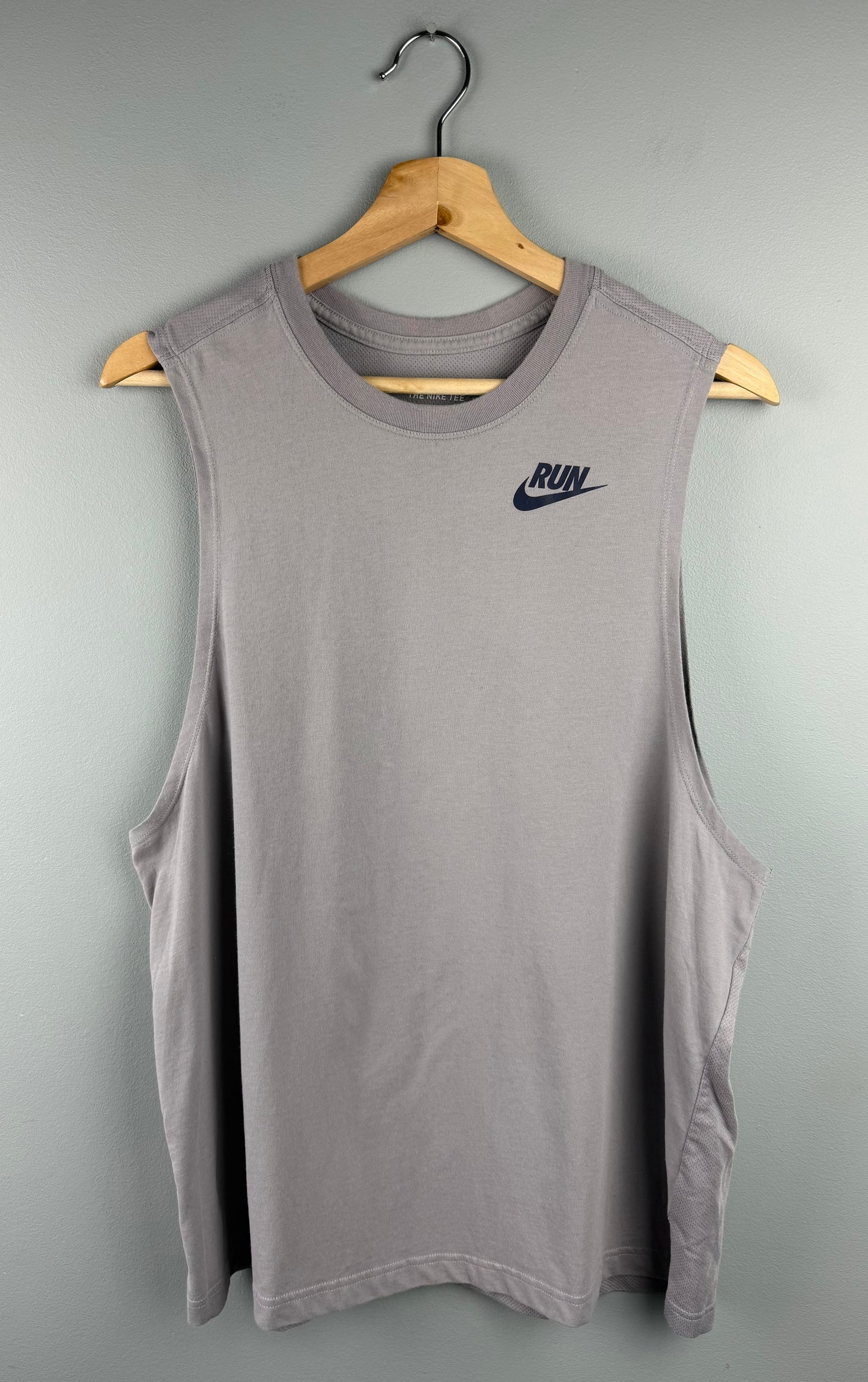 Nike Women’s XL Running Tee