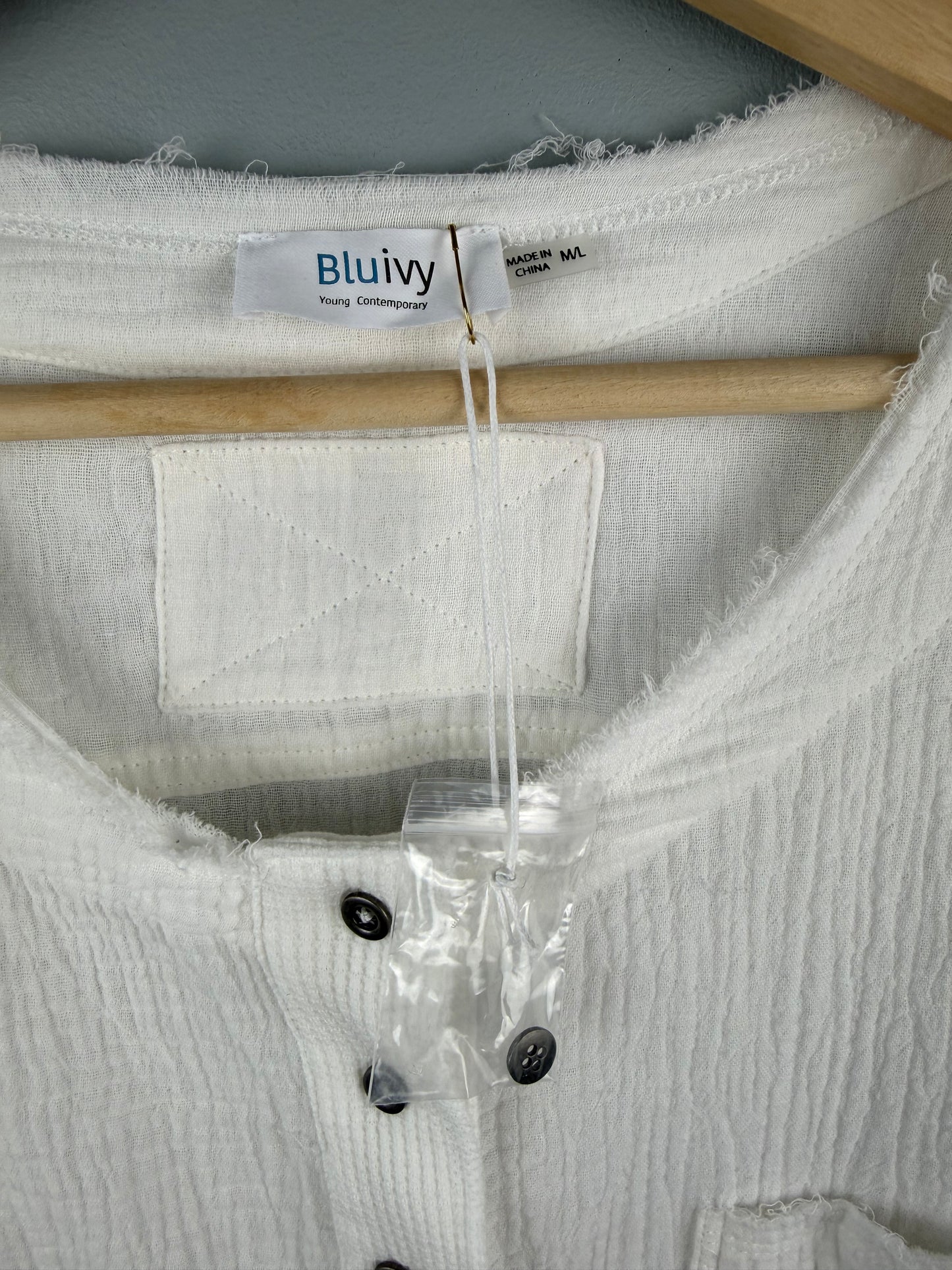 Blue Ivy Women’s M/L Muslin Cover Shirt