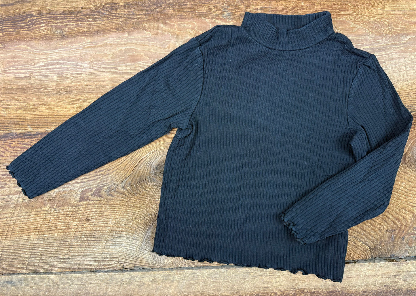 H&M 3/4T Ribbed Mock Neck Shirt