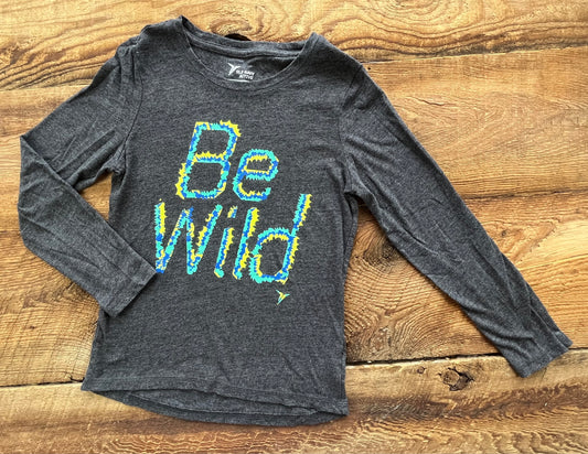 Old Navy Medium (8) Be Wild Shirt