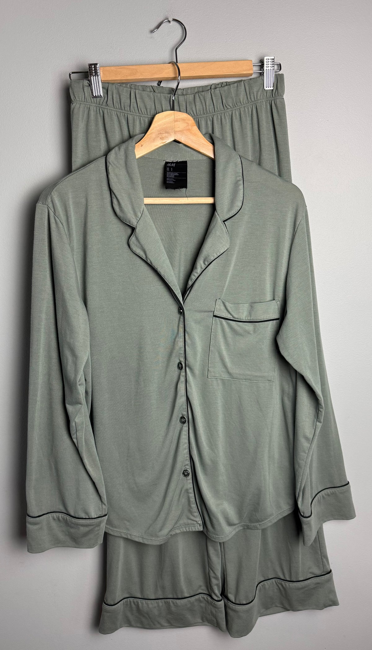 H&M Women’s Small Pajama Set
