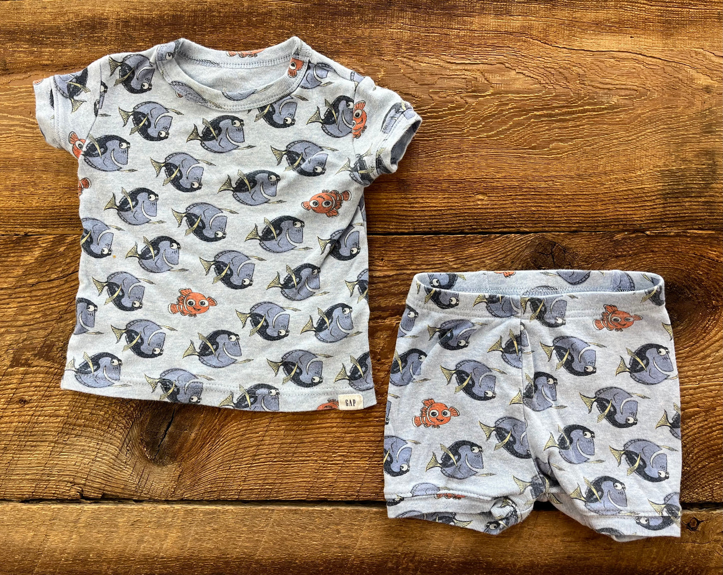 Gap 6-12M Pixar Nemo Pajamas Set