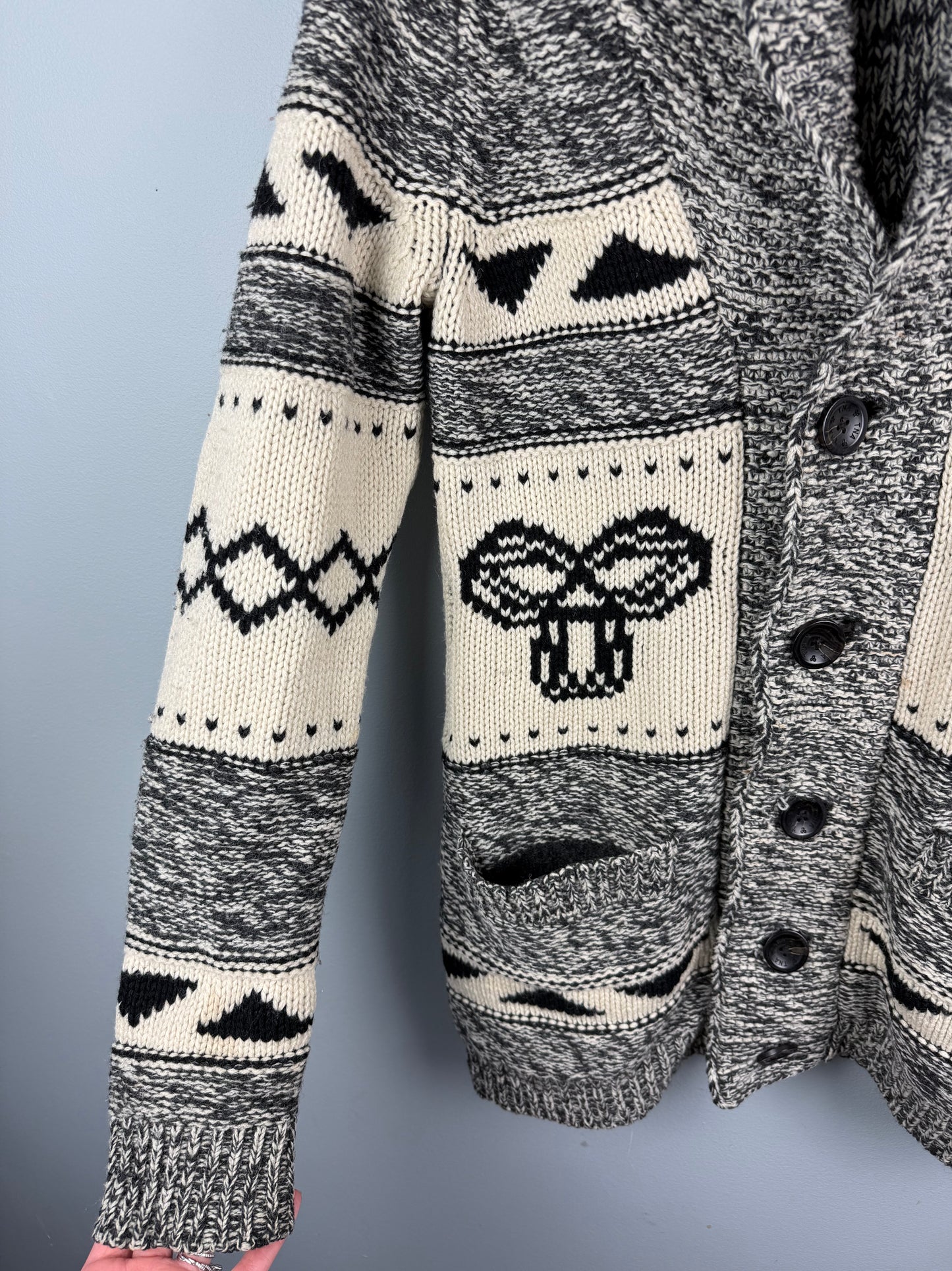 TNA Women’s Medium Lambswool Cardigan