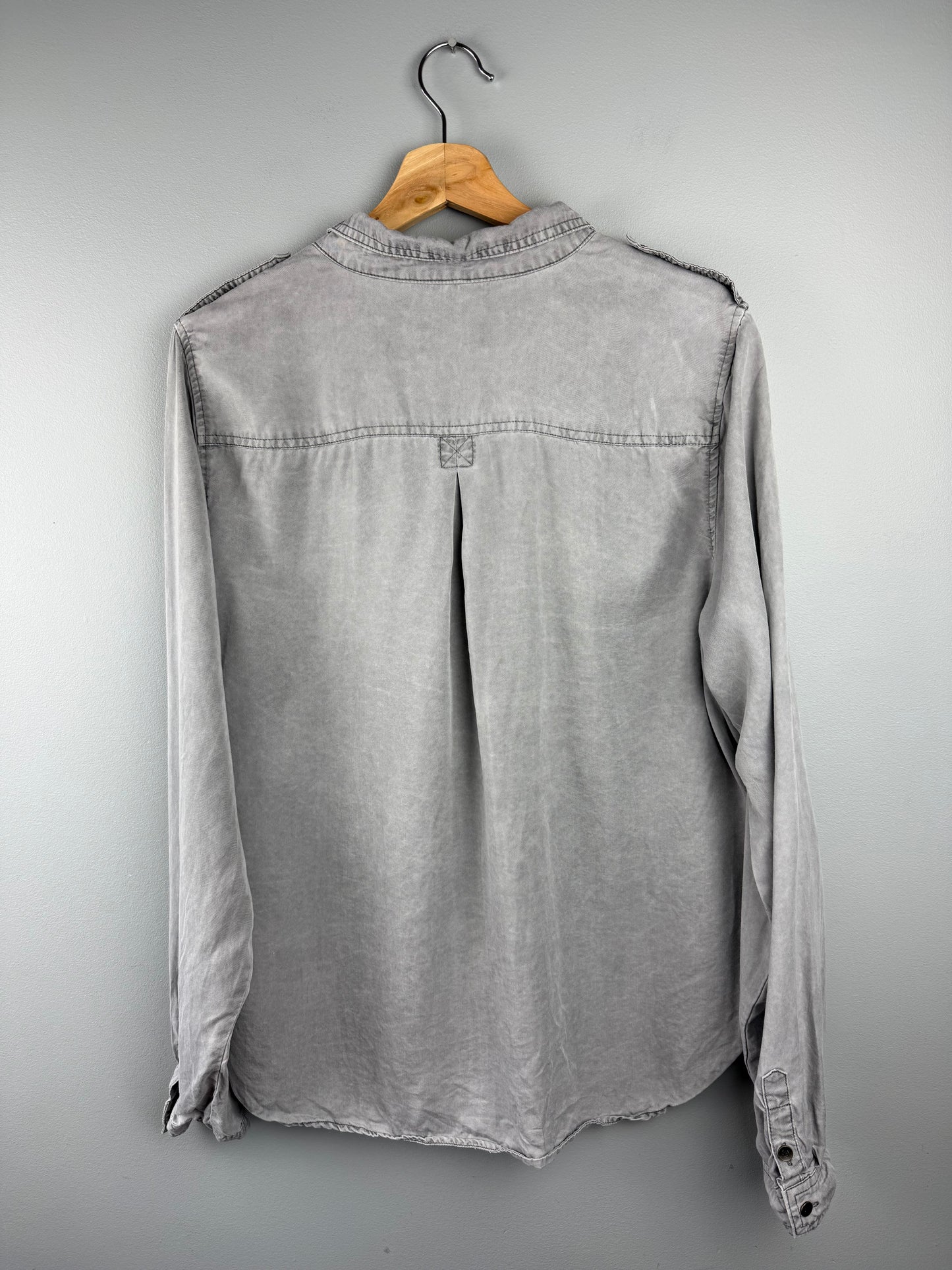 Universal Thread Women’s XXL Shirt