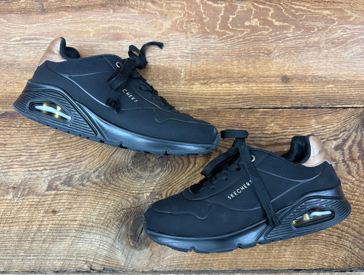 Sketchers 3Y Memory Foam Shoe