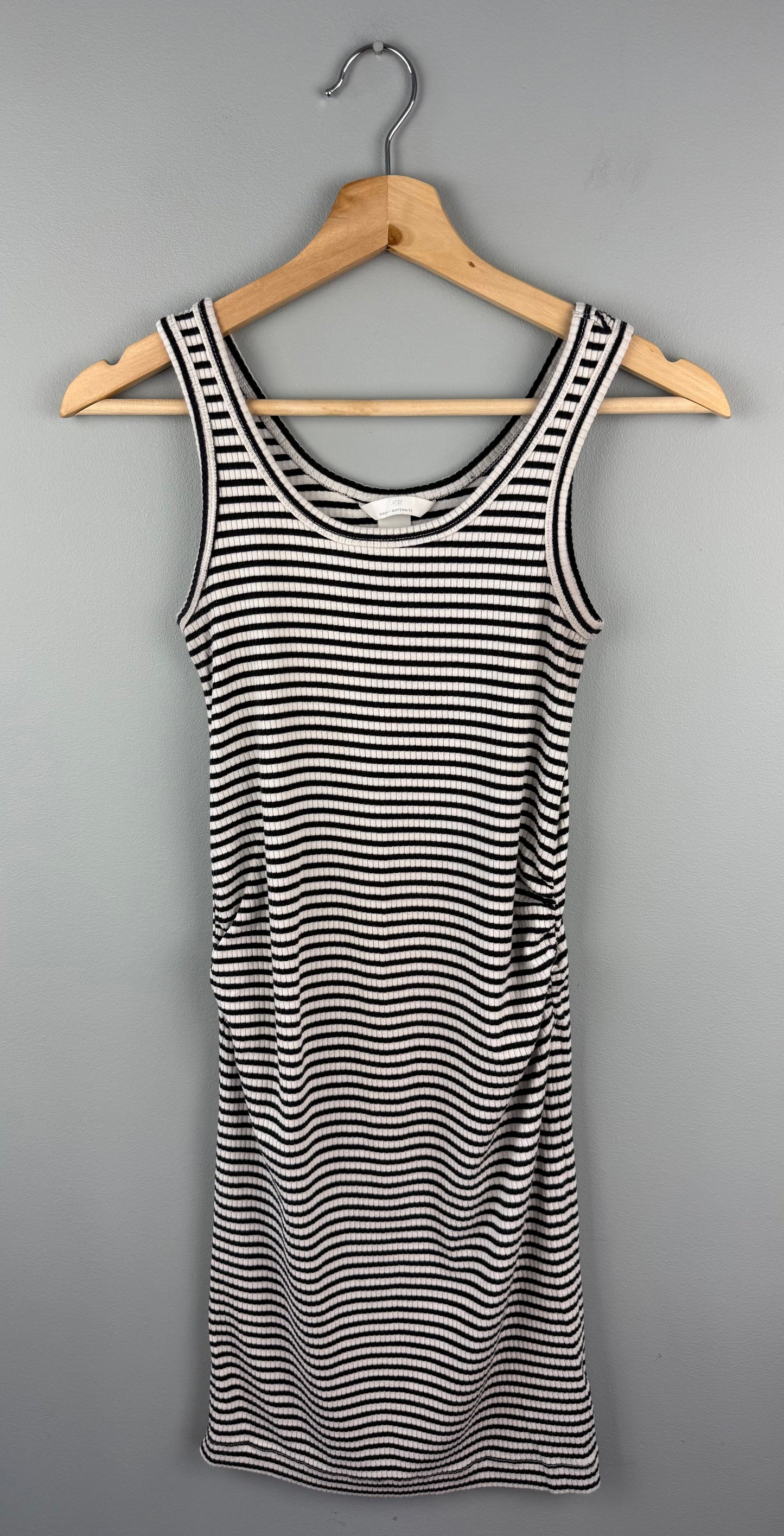 H&M Maternity XS Ribbed Dress