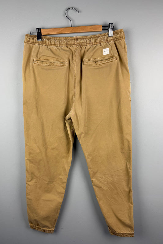 American Eagle Women’s Medium Next Level Flex Khaki Jogger