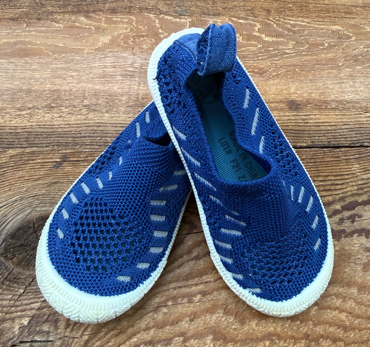 Jan & Jul 24C (8C) Slip on Knit Shoe
