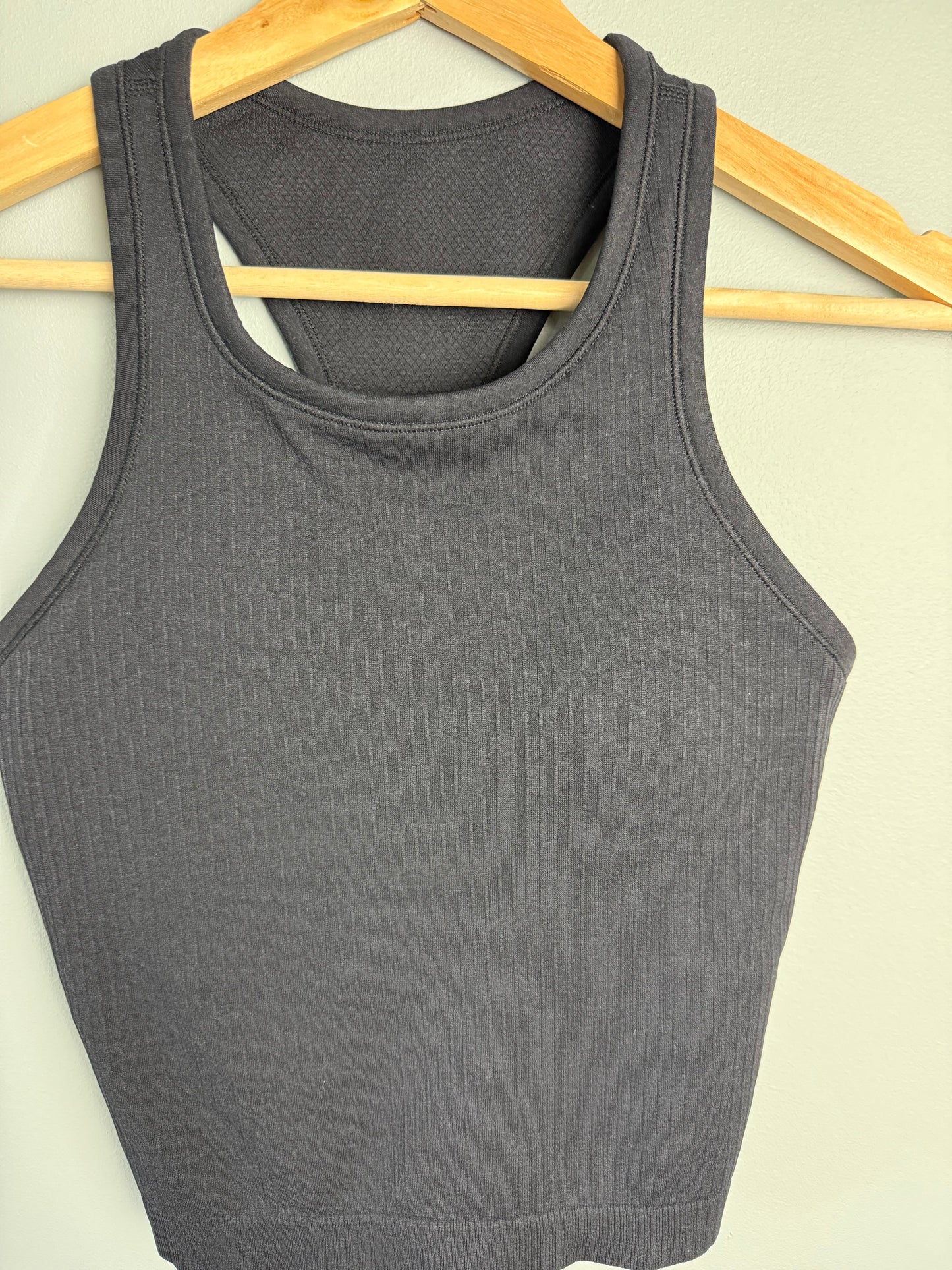 Ribbed Women’s Medium Sports Tank