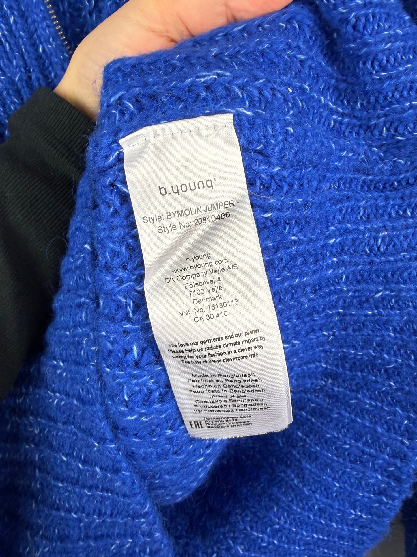 B Young Women’s Small Knit Sweater