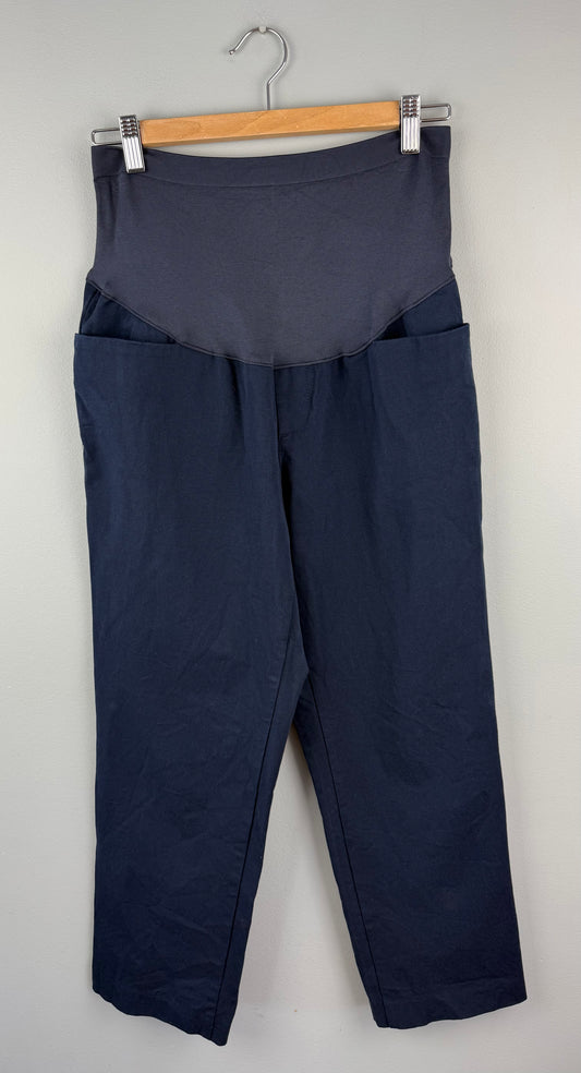 Old Navy Maternity 10 Pixie Straight Pant
