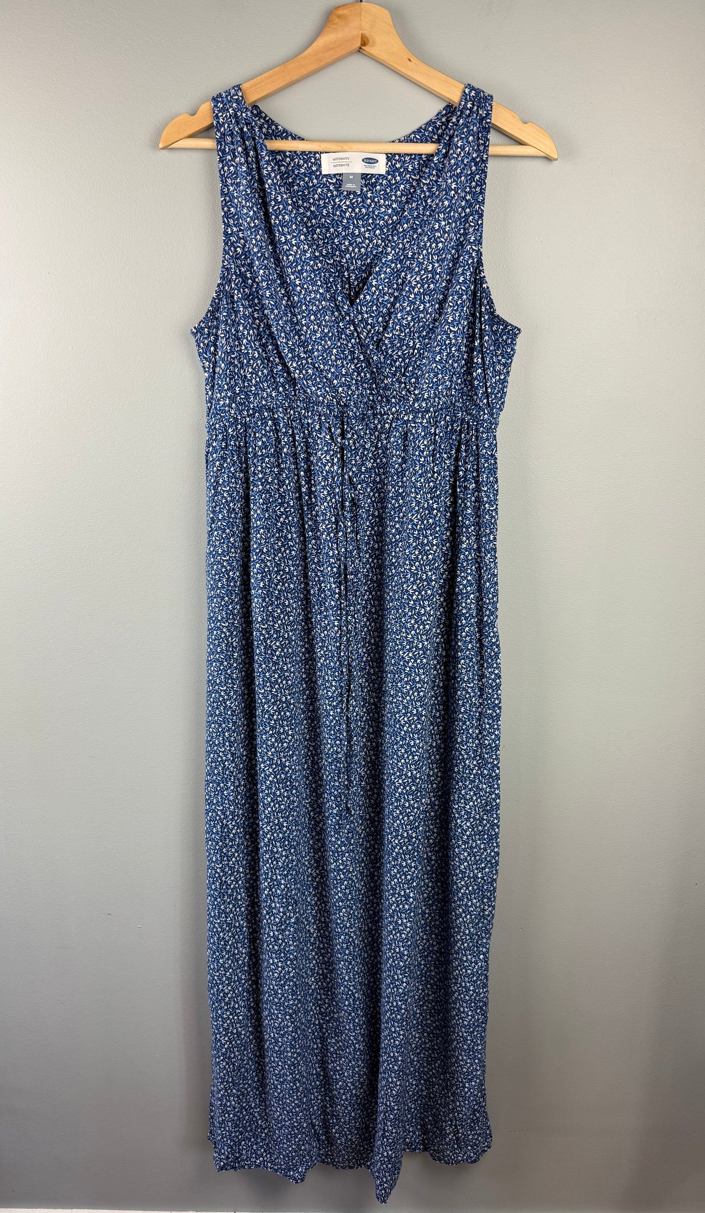 Old Navy Maternity Medium Maxi Dress