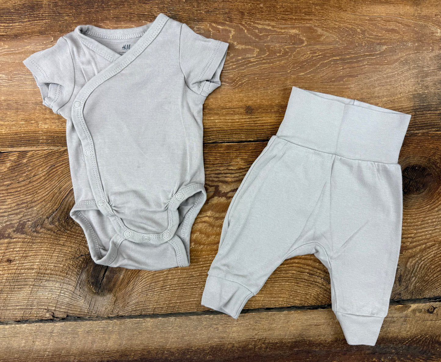 H&M Preemie Outfit