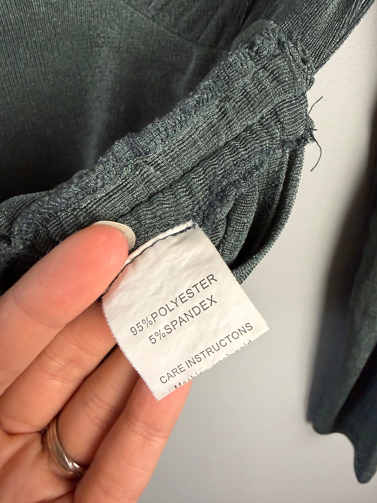 12th Tribe Women’s Medium Cropped Shirt