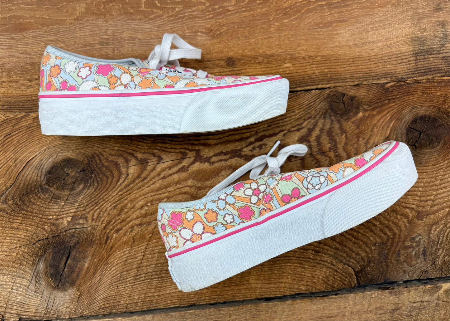 Vans Women’s size 5 Floral Platform Shoe