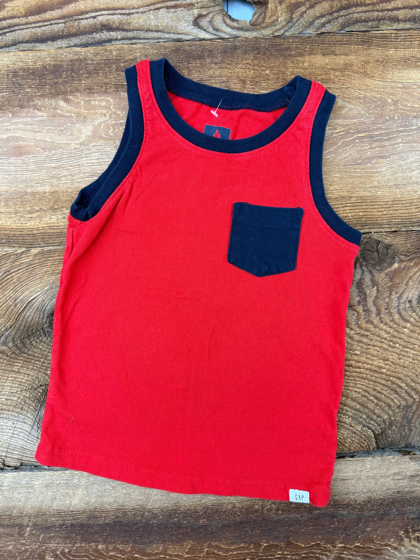 Gap 3T Pocket Tank