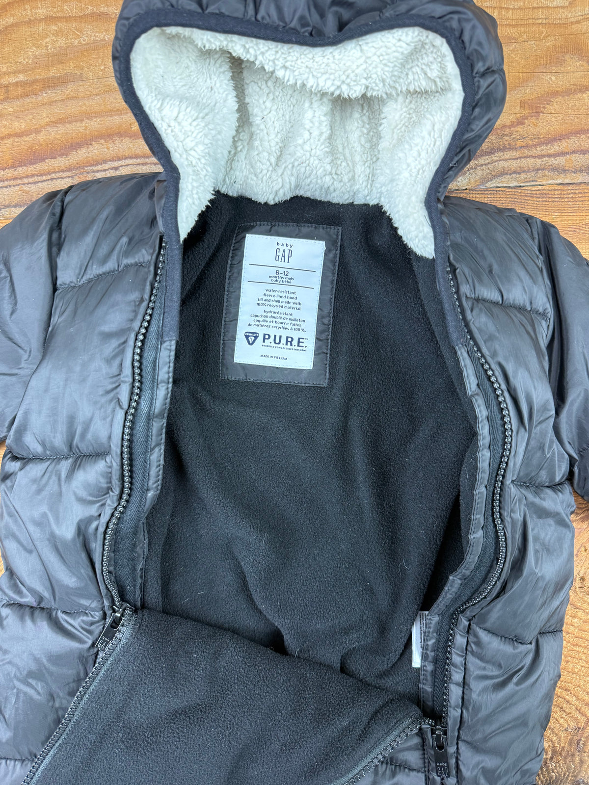 Gap 6-12M PURE Suit