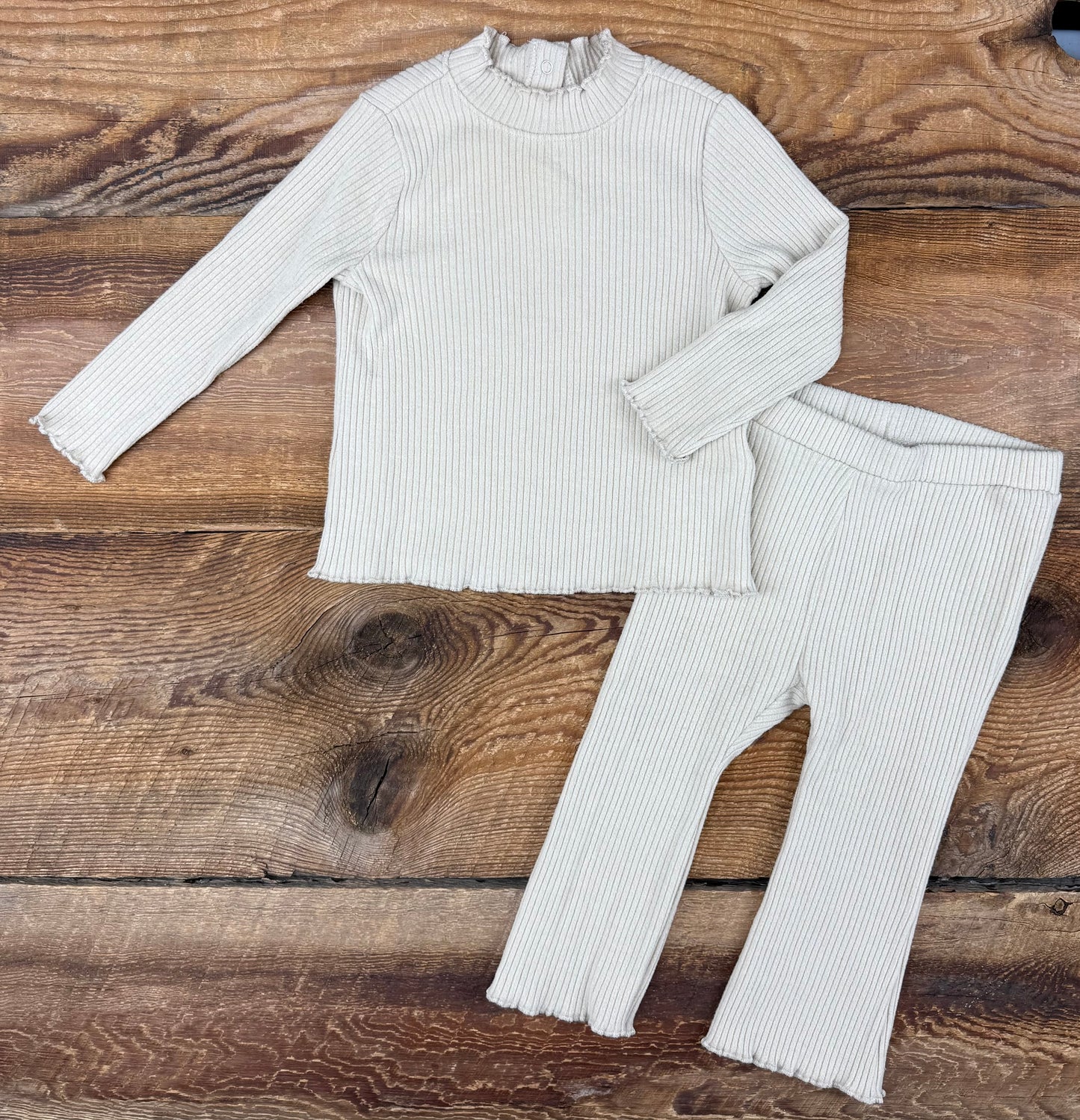 Old Navy 12-18M Ribbed Outfit