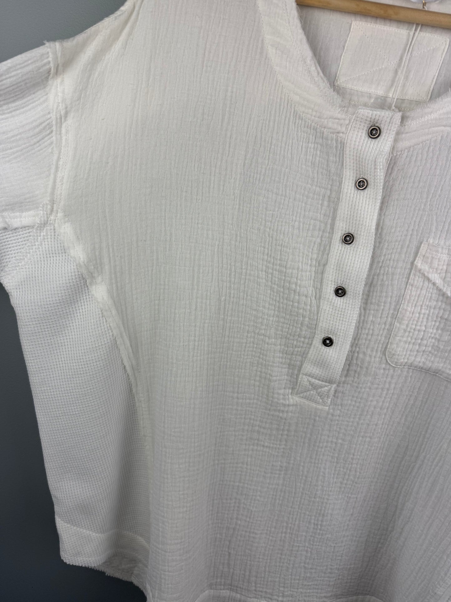 Blue Ivy Women’s M/L Muslin Cover Shirt