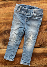 Load image into Gallery viewer, Gap 2T Distressed Jegging
