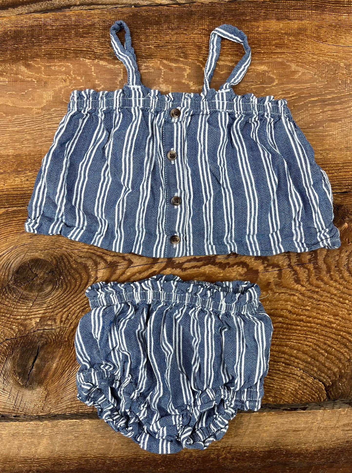 Old Navy 6-12M Striped Short Outfit