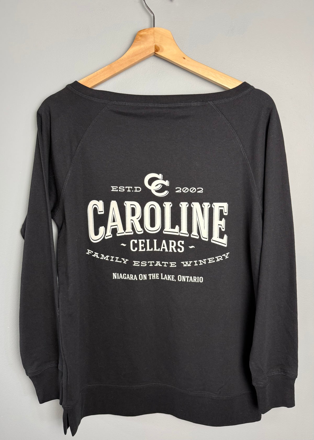 Caroline Cellars Women's Small Crewneck