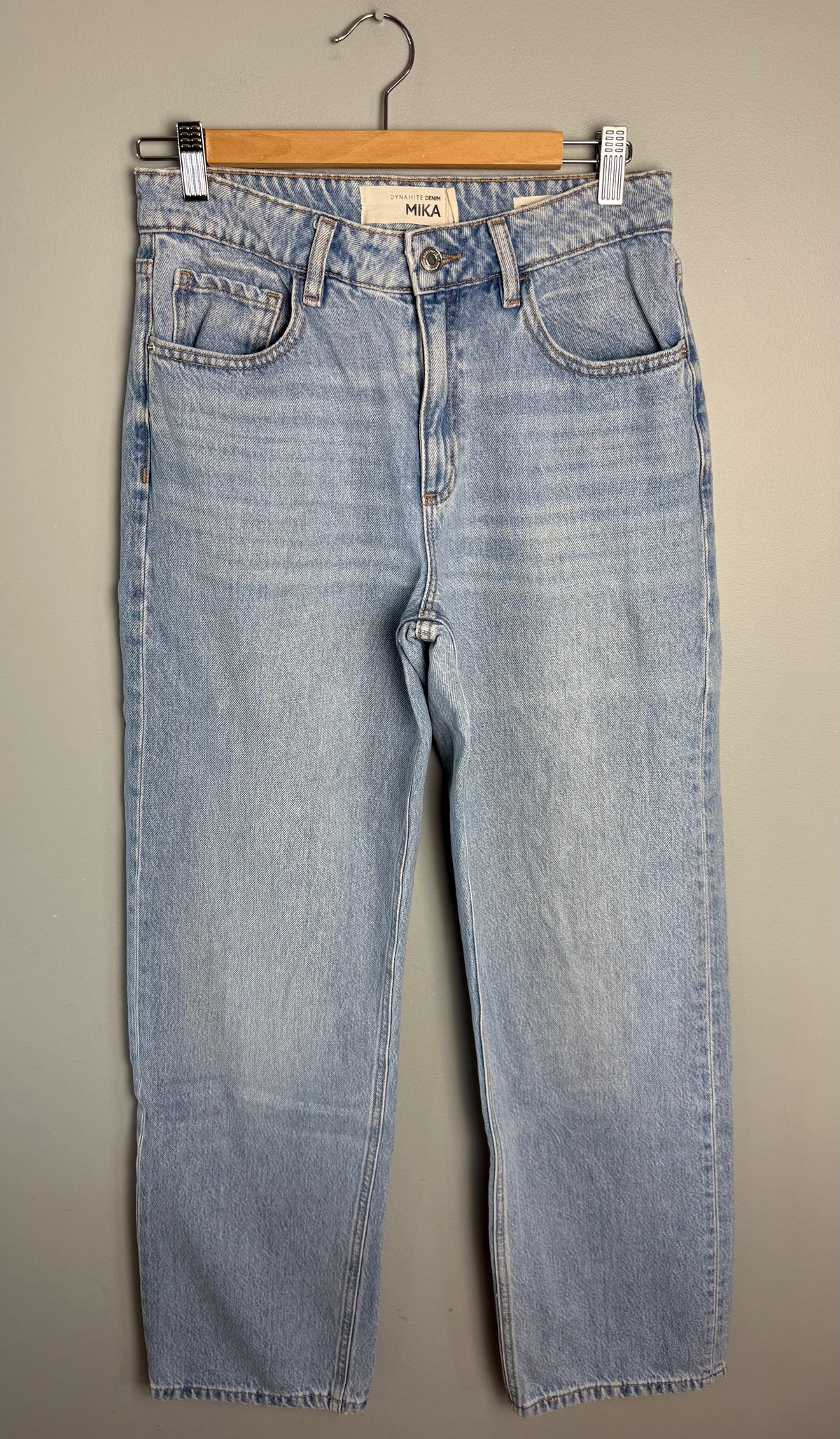 Dynamite Women's 2/26 Mika Jean