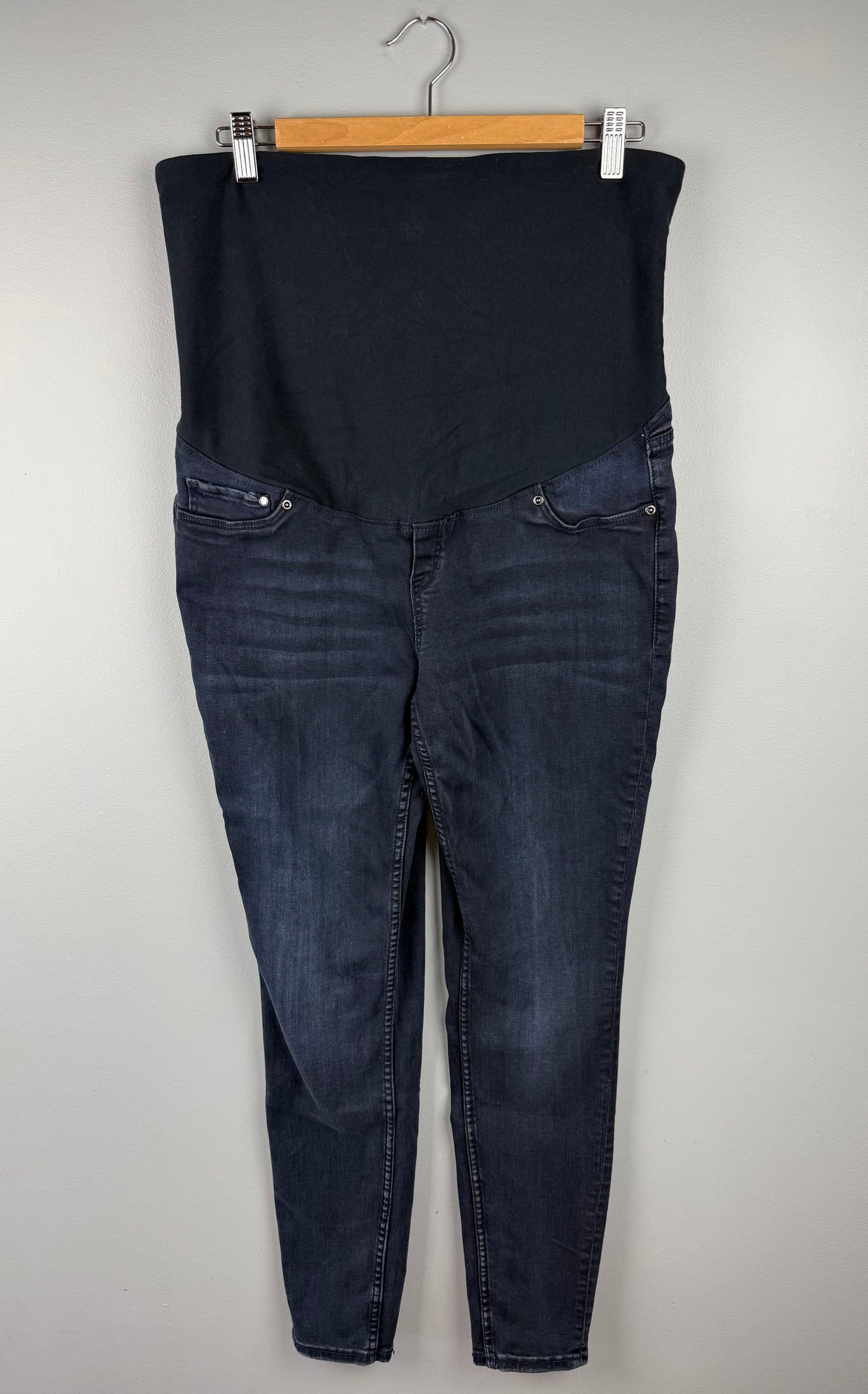 H&M Maternity XL Super Skinny Jean
