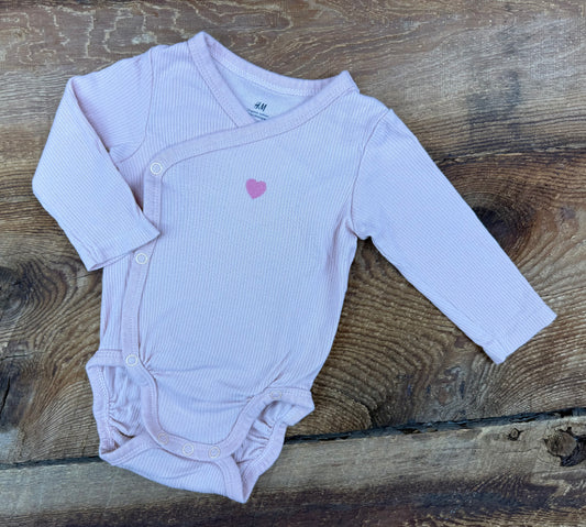 H&M 3M Ribbed Heart Onesie